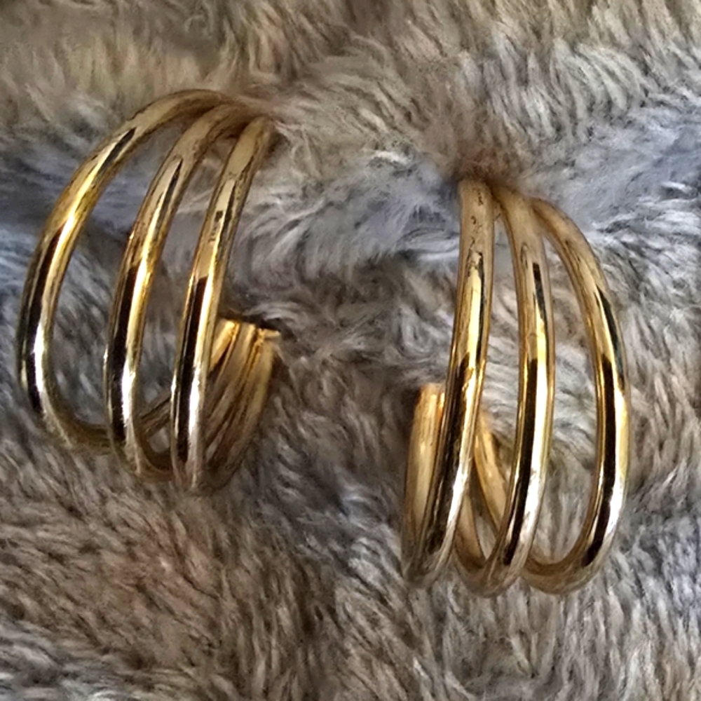 NWOT! Three Ring Gold Hoop Earrings!